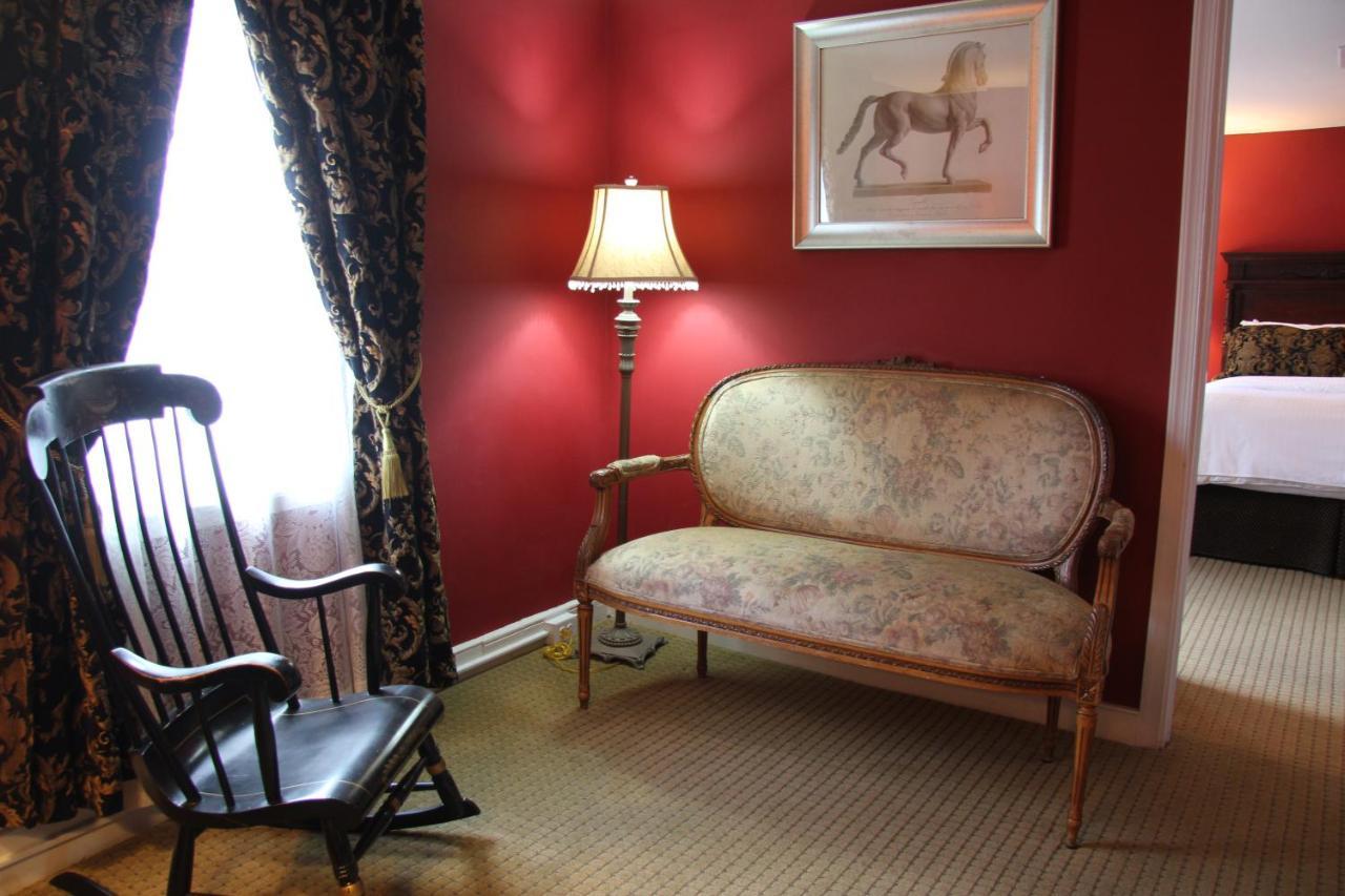 Morris House