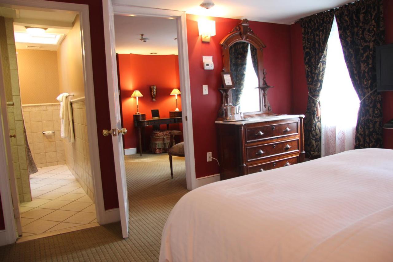 Morris House 3*