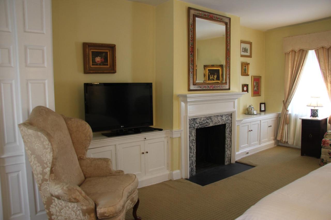 Morris House 3*